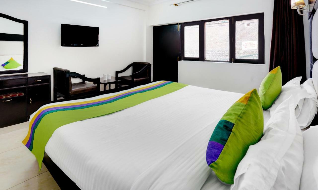 Отель Treebo Trend Mussoorie Club Дехрадун Экстерьер фото